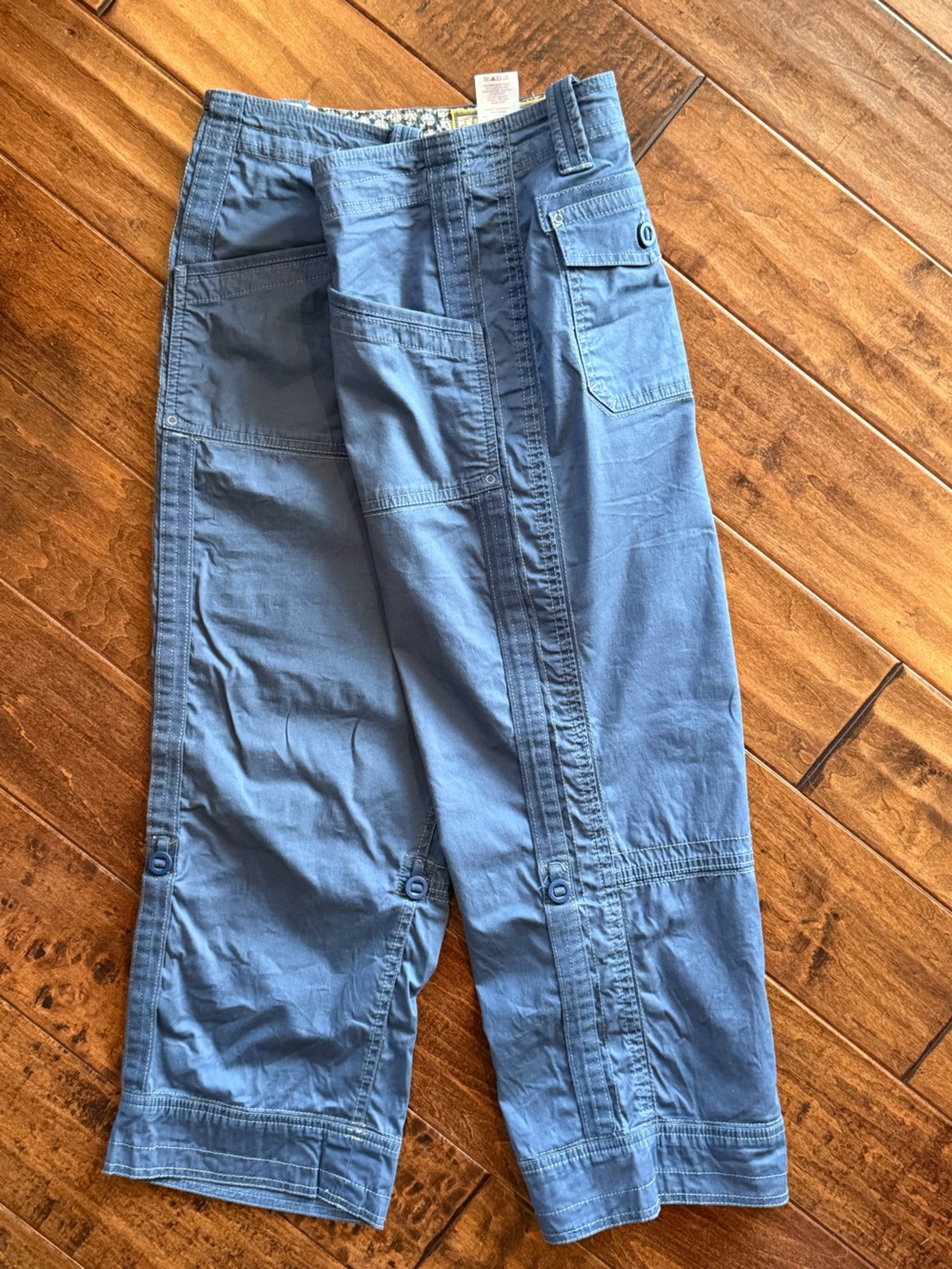 Aventura Clothing’s Bristow Organic Roll Tab Capri